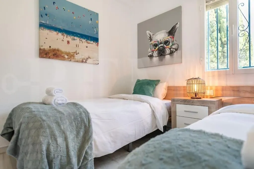 Sunny Apartment With Balcony & Swimming Pool By Rems Sitio de Calahonda